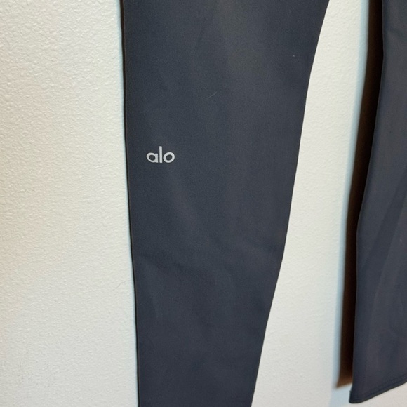ALO Yoga Airbrushed Full Length Gray Leggings - Picture 8 of 10